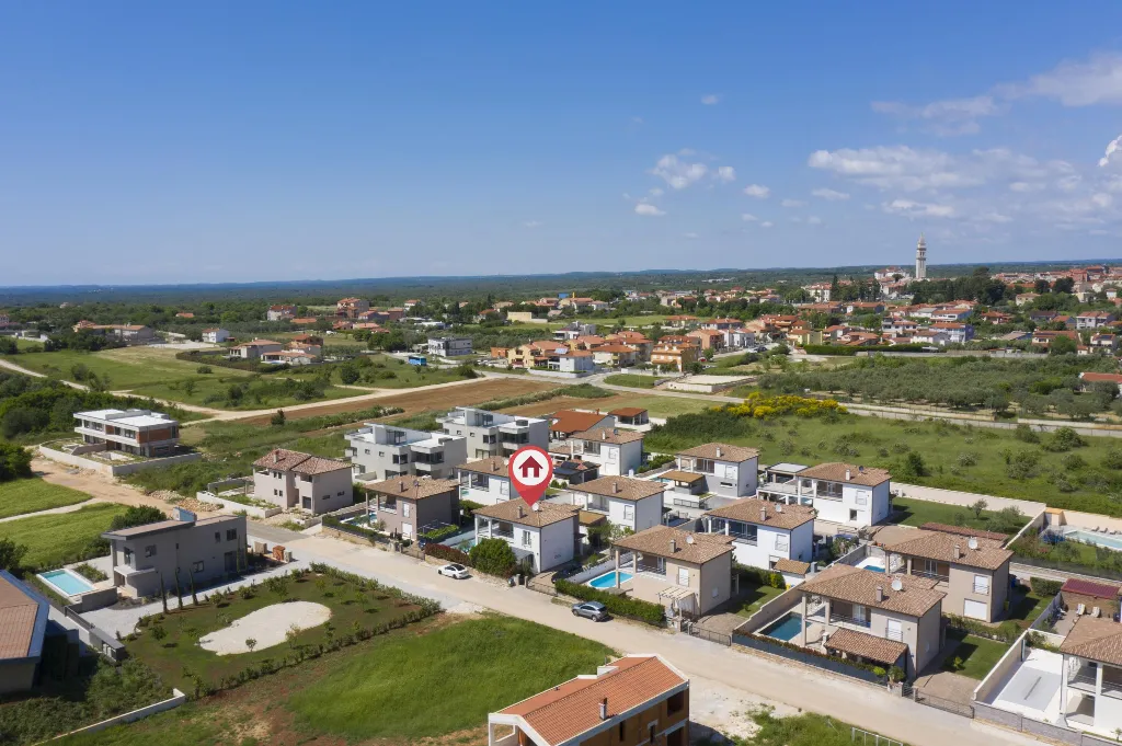 4-Bedroom Villa with Pool in Vodnjan