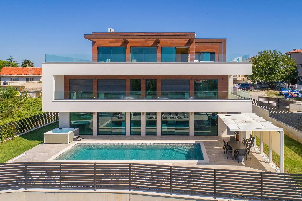 Sea-View Villa in Premantura for Up to 10 Guests