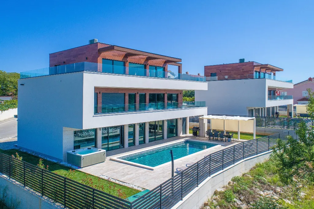 Sea-View Villa in Premantura for Up to 10 Guests