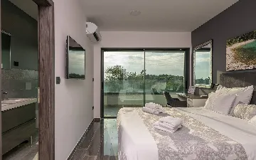 Sea-View Villa in Premantura for Up to 10 Guests