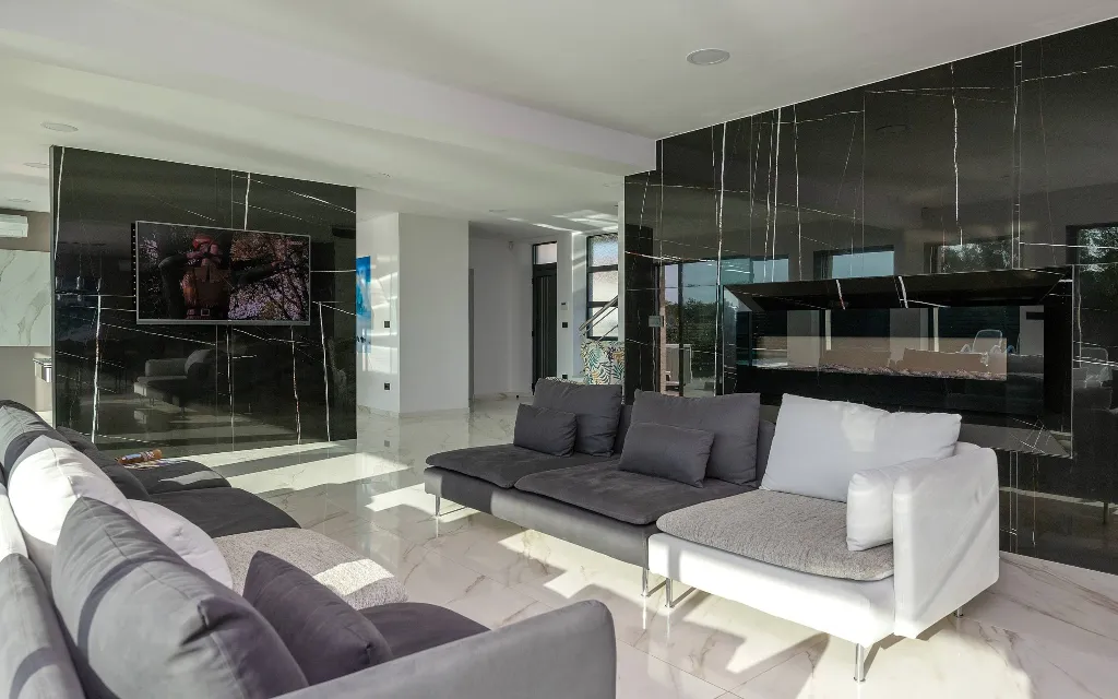 Sea-View Villa in Premantura for Up to 10 Guests