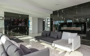 Sea-View Villa in Premantura for Up to 10 Guests