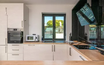 Sea-View Villa in Premantura for Up to 10 Guests