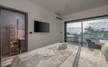 Sea-View Villa in Premantura for Up to 10 Guests