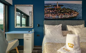 Sea-View Villa in Premantura for Up to 10 Guests