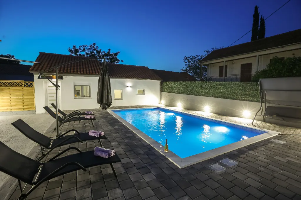 Glavica Villa with Private Pool for up to 6 Guests