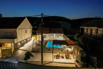 Glavica Villa with Private Pool for up to 6 Guests