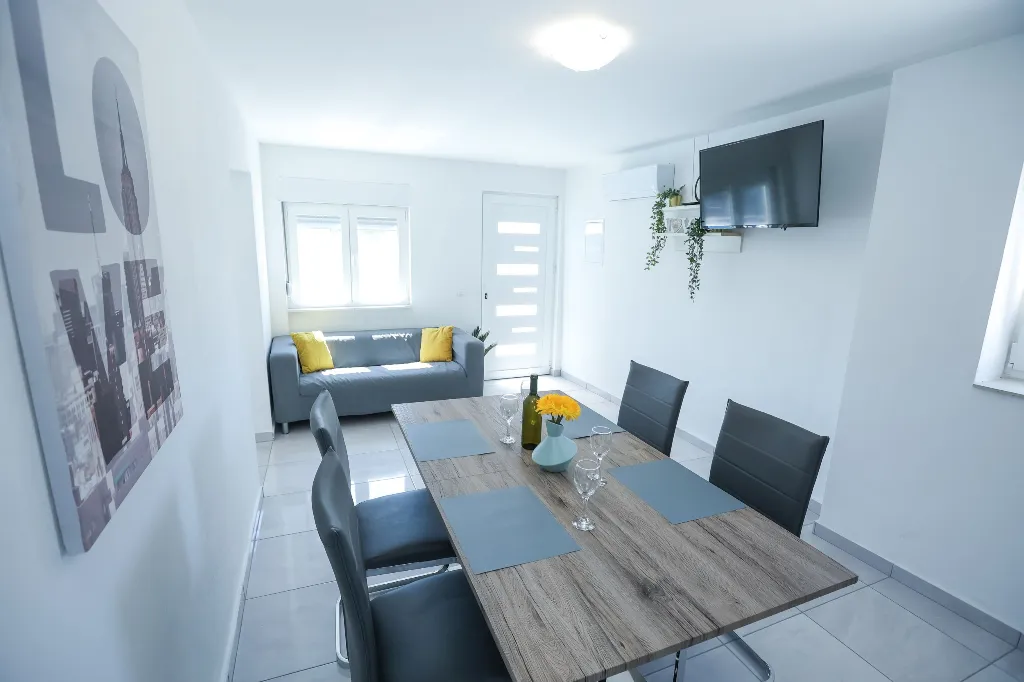 Glavica Villa with Private Pool for up to 6 Guests