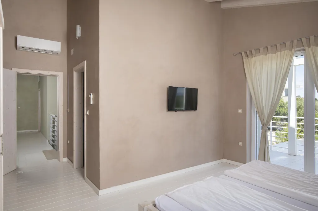 Ližnjan 5-Bedroom Villa for 12 Guests
