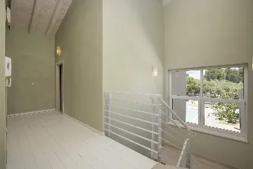 Ližnjan 5-Bedroom Villa for 12 Guests