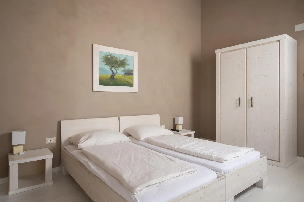Ližnjan 5-Bedroom Villa for 12 Guests