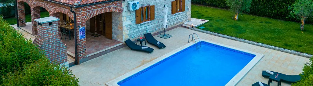 4-Bedroom Villa in Butkovići for Up to 9