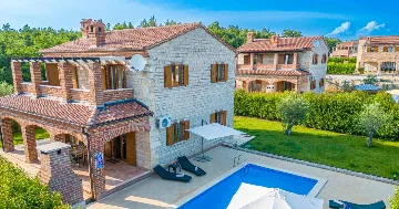4-Bedroom Villa in Butkovići for Up to 9