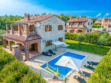 4-Bedroom Villa in Butkovići for Up to 9