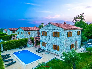4-Bedroom Villa in Butkovići for Up to 9