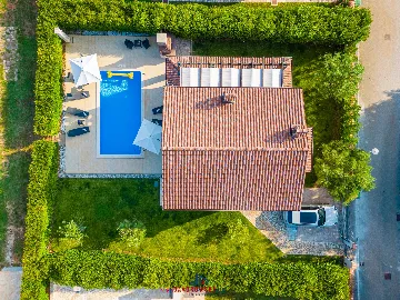 4-Bedroom Villa in Butkovići for Up to 9