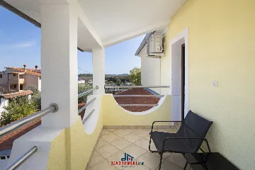 Villa in Vintijan with Private Pool for 6