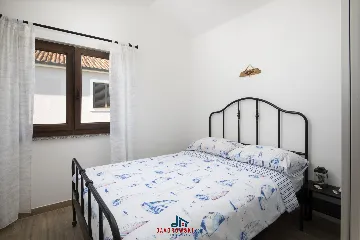 Villa in Vintijan with Private Pool for 6