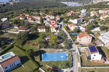 Villa in Vintijan with Private Pool for 6