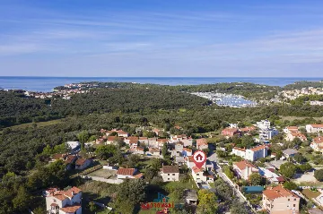 Villa in Vintijan with Private Pool for 6