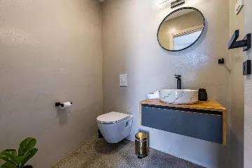 2-Bedroom Villa with Pool in Pula (Sleeps 5)