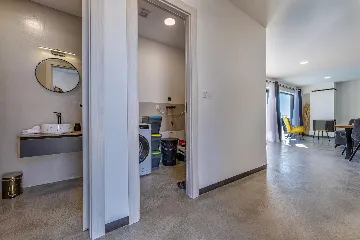 2-Bedroom Villa with Pool in Pula (Sleeps 5)