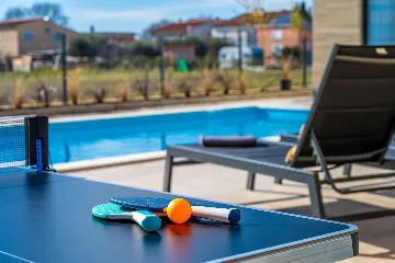 2-Bedroom Villa with Pool in Pula (Sleeps 5)