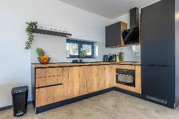 2-Bedroom Villa with Pool in Pula (Sleeps 5)