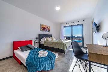 2-Bedroom Villa with Pool in Pula (Sleeps 5)