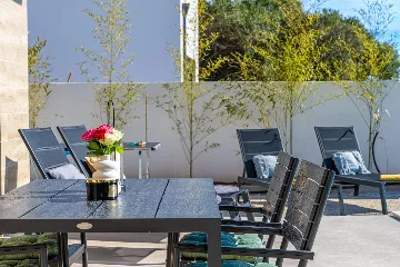 2-Bedroom Villa with Pool in Pula (Sleeps 5)