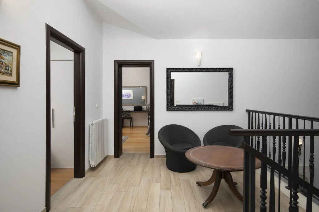 4-Bedroom Villa with Heated Pool in Rovinjsko Selo
