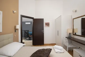 4-Bedroom Villa with Heated Pool in Rovinjsko Selo