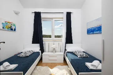 4-Bedroom Villa with Heated Pool in Rovinjsko Selo