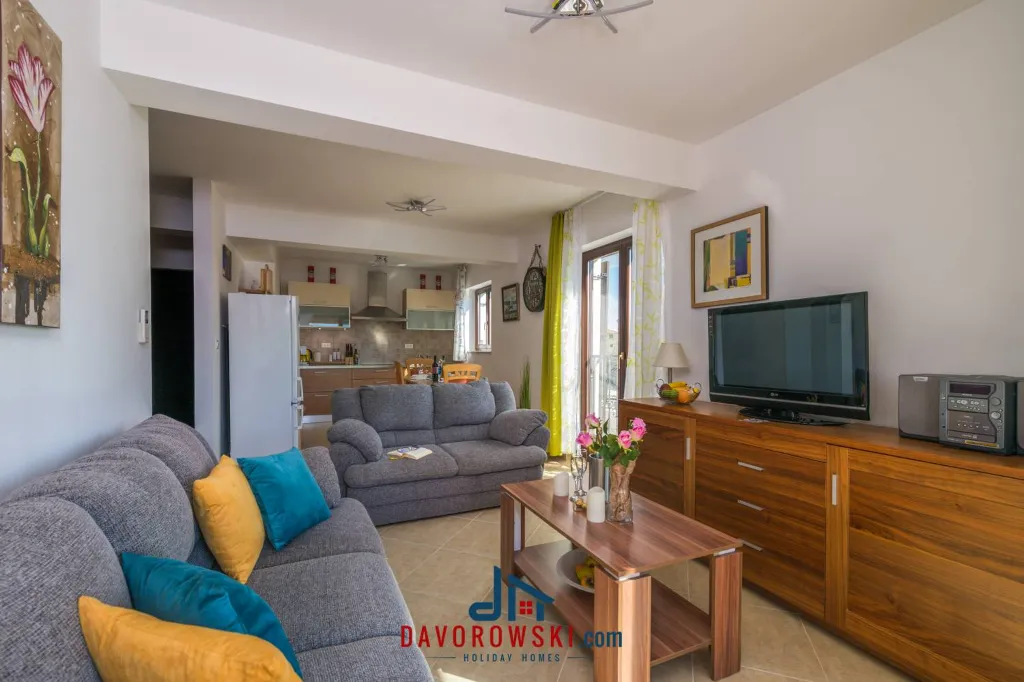 3-Bedroom Apartment with Sea View in Premantura