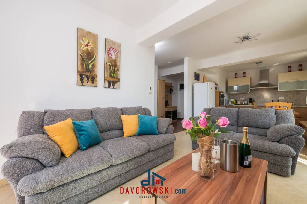 3-Bedroom Apartment with Sea View in Premantura