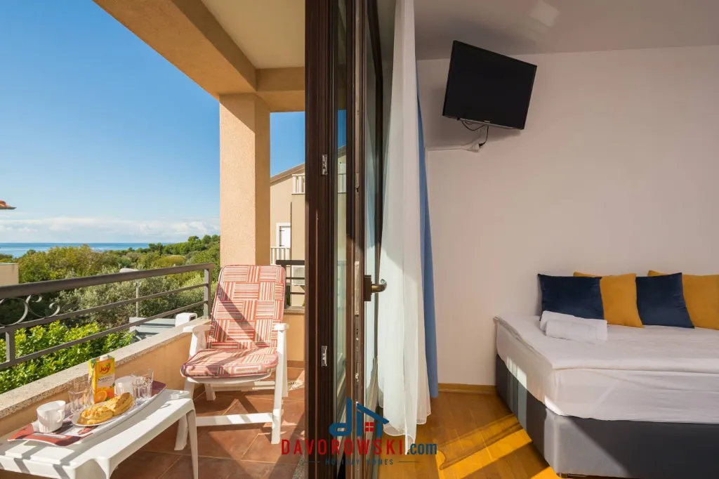 3-Bedroom Apartment with Sea View in Premantura