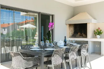 Villa in Premantura with Hydromassage Pool