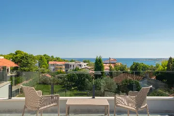 Villa in Premantura with Hydromassage Pool