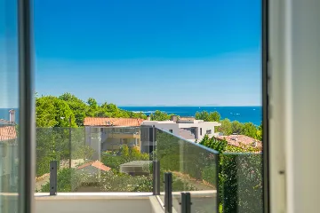 Villa in Premantura with Hydromassage Pool