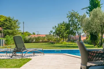 Villa in Premantura with Hydromassage Pool