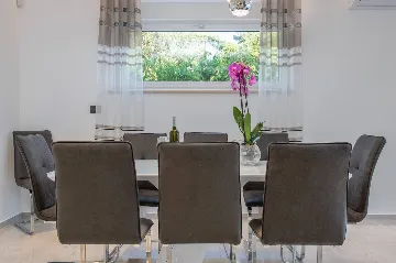 Villa in Premantura with Hydromassage Pool