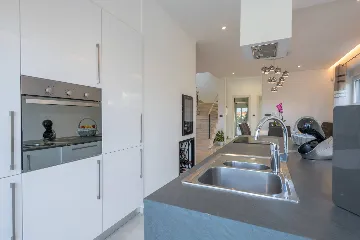 Villa in Premantura with Hydromassage Pool