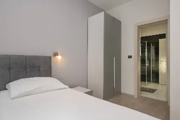 Villa in Premantura with Hydromassage Pool