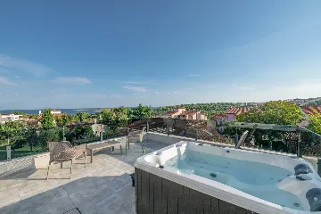 Villa in Premantura with Hydromassage Pool
