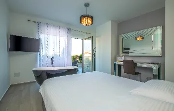 Villa in Premantura with Hydromassage Pool