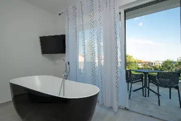 Villa in Premantura with Hydromassage Pool