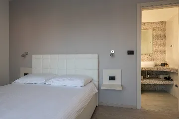 Villa in Premantura with Hydromassage Pool