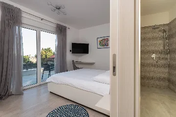 Villa in Premantura with Hydromassage Pool