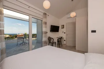 Villa in Premantura with Hydromassage Pool