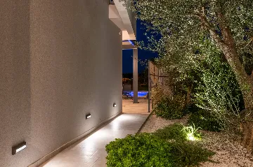 Villa in Premantura with Hydromassage Pool